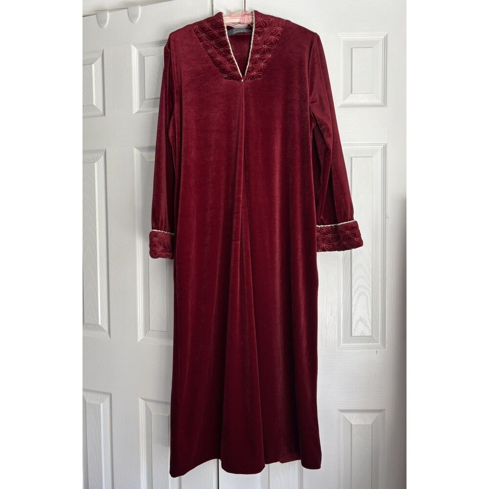 Jasmine Rose Plush Robe Sz M Zip Front Burgundy w Gold Trim Maxi Housecoat Cozy